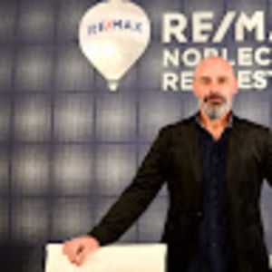 Meet your Posher, Pino